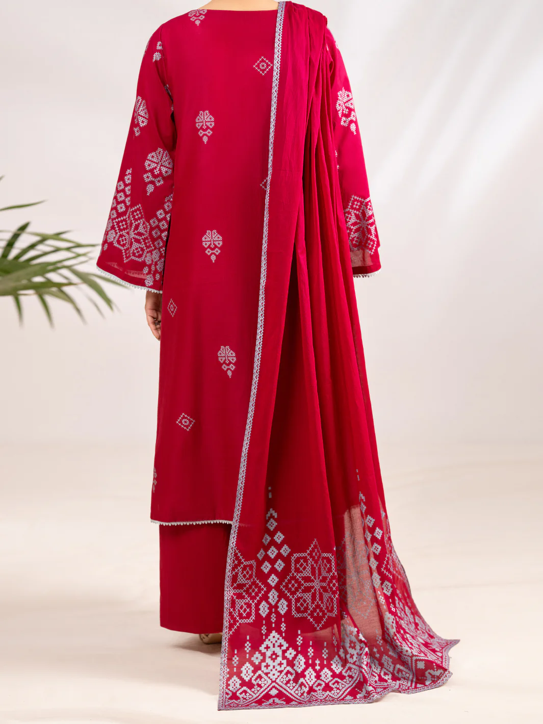 Fuchsia Lawn 3Pc Stitched - ALP-3PS-2295 - Image 3