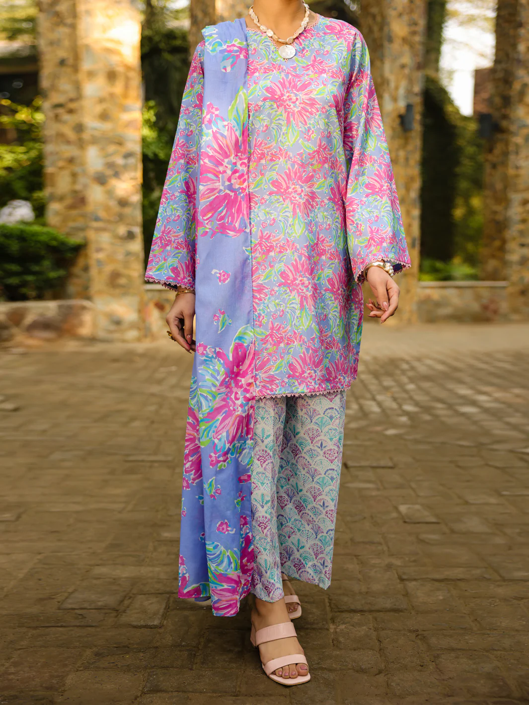 Light Purple Lawn 3Pc Stitched - ALP-3PS-2300 - Image 3
