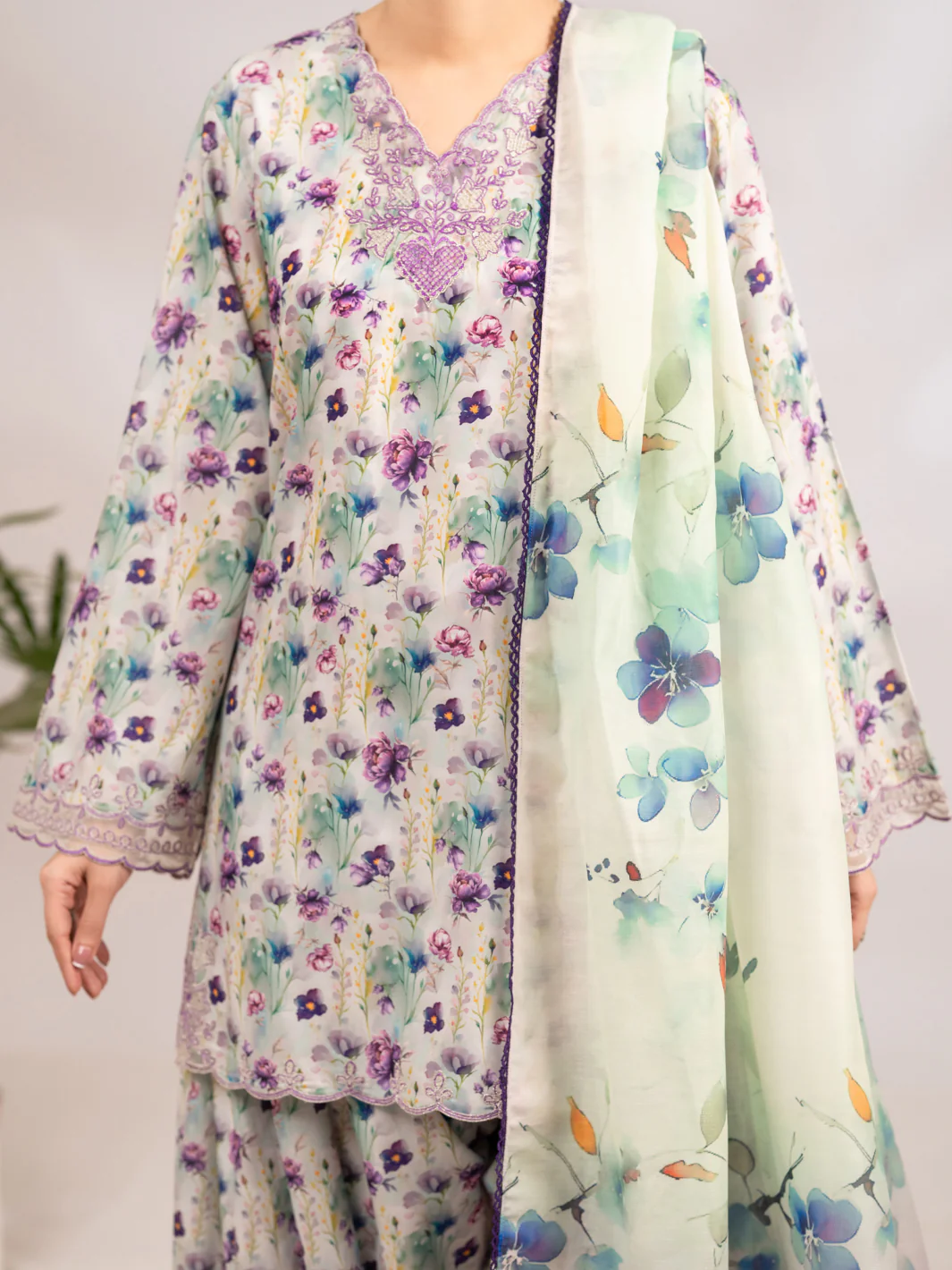 Light Green Silk Lawn 3Pc Stitched - ALP-3PS-2361 - Image 2