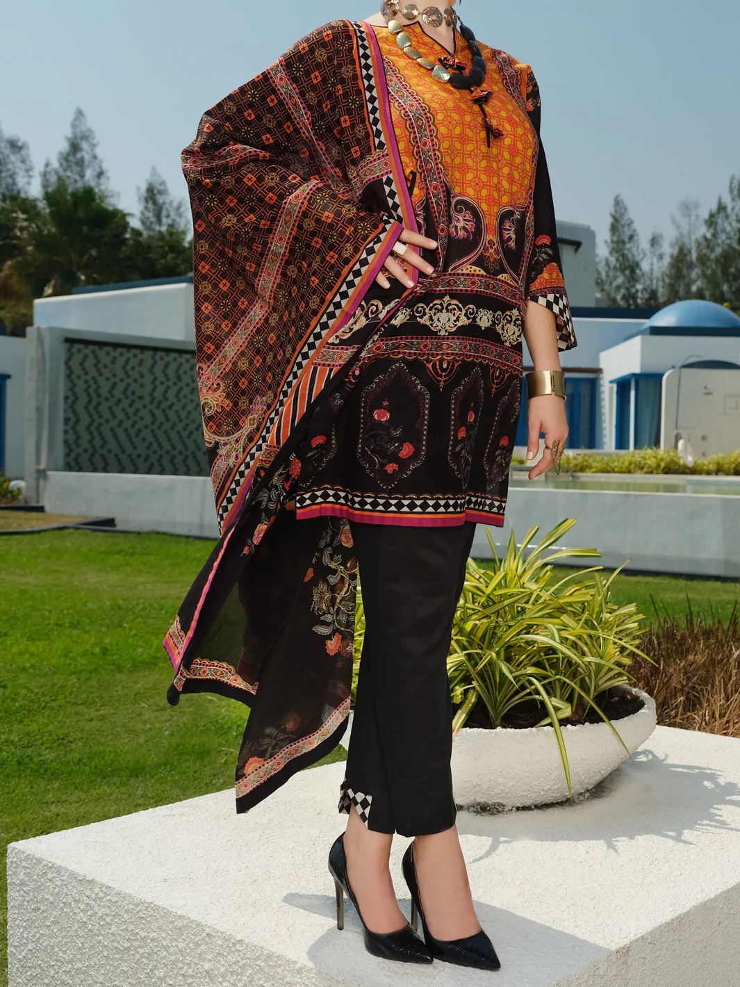 Black Lawn 3Pc Stitched - ALP-3PS-799