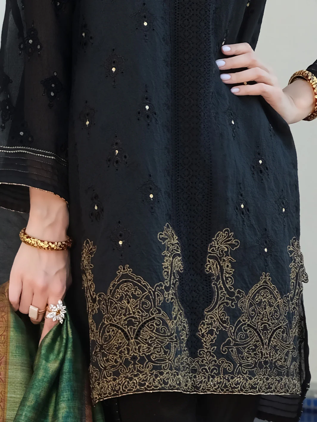 Black Khaddi 3 Piece Stitched - ALP-3PS-901 - Image 3