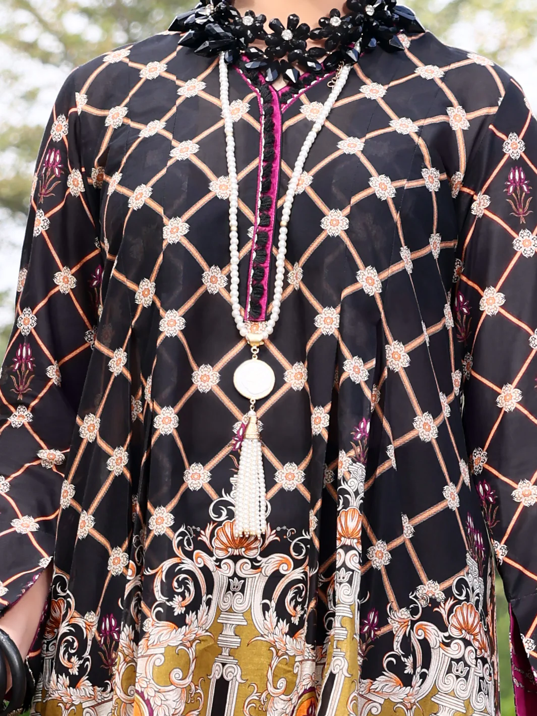 Black Lawn 3 Piece Stitched - ALP-3PS-925/S - Image 3