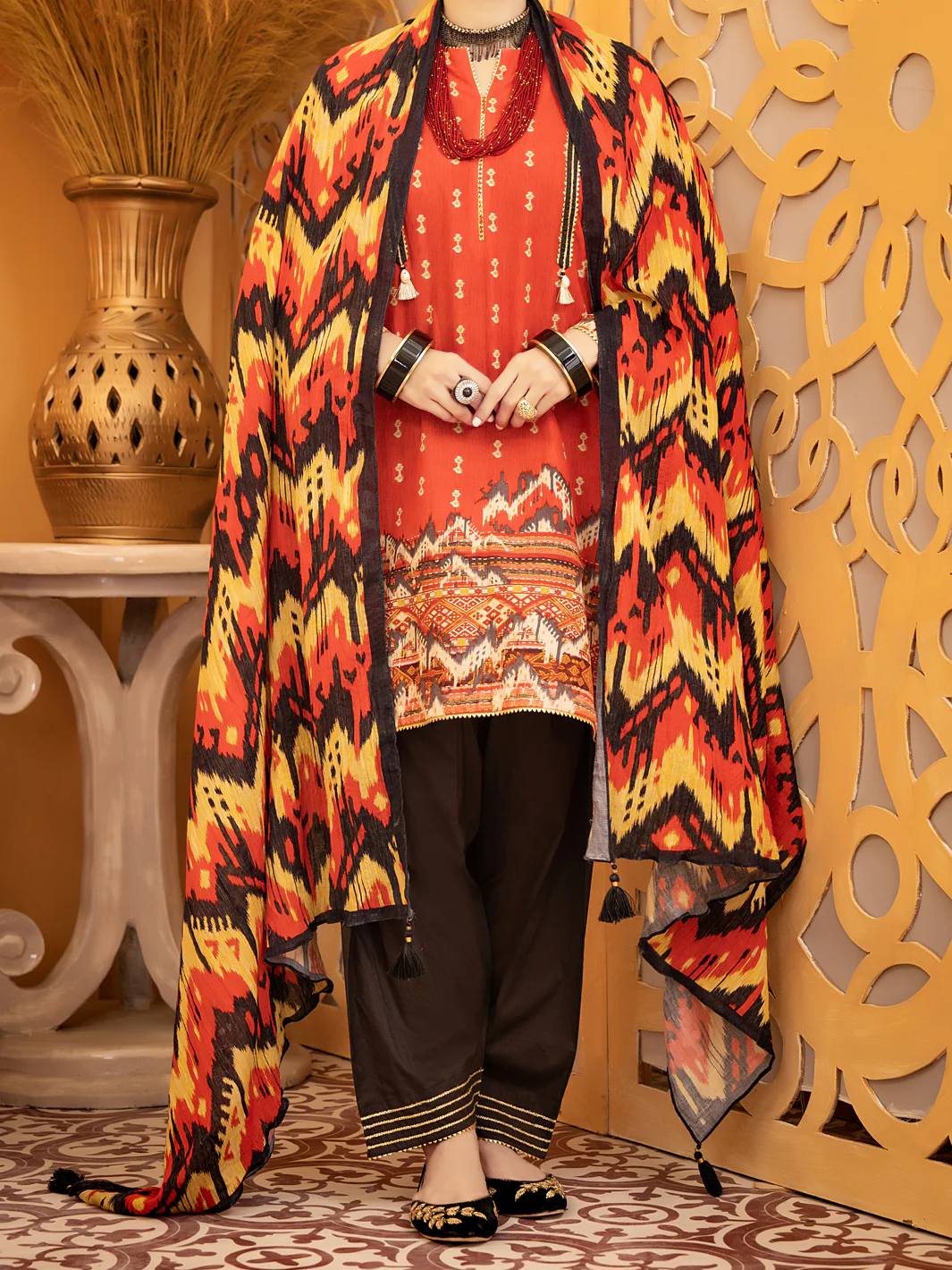 Red Lawn 3 Piece Stitched - ALP-936 - Image 2
