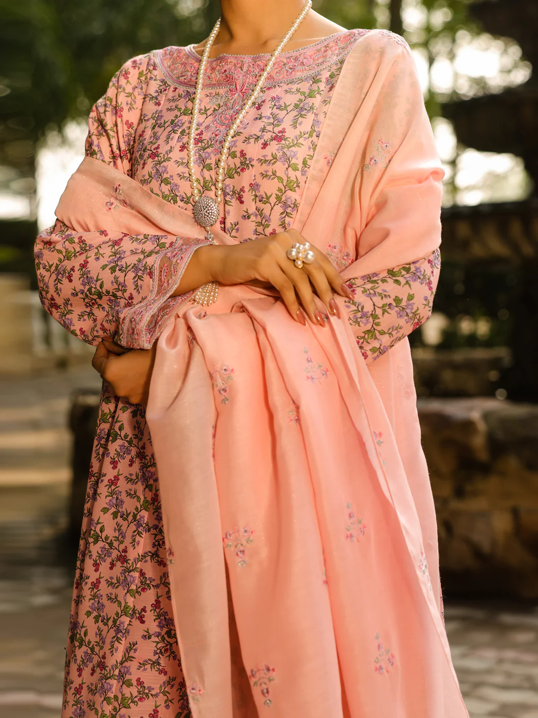 Light Pink Silk Lawn 2Pc Stitched - ALP-LKS-2366 - Image 4