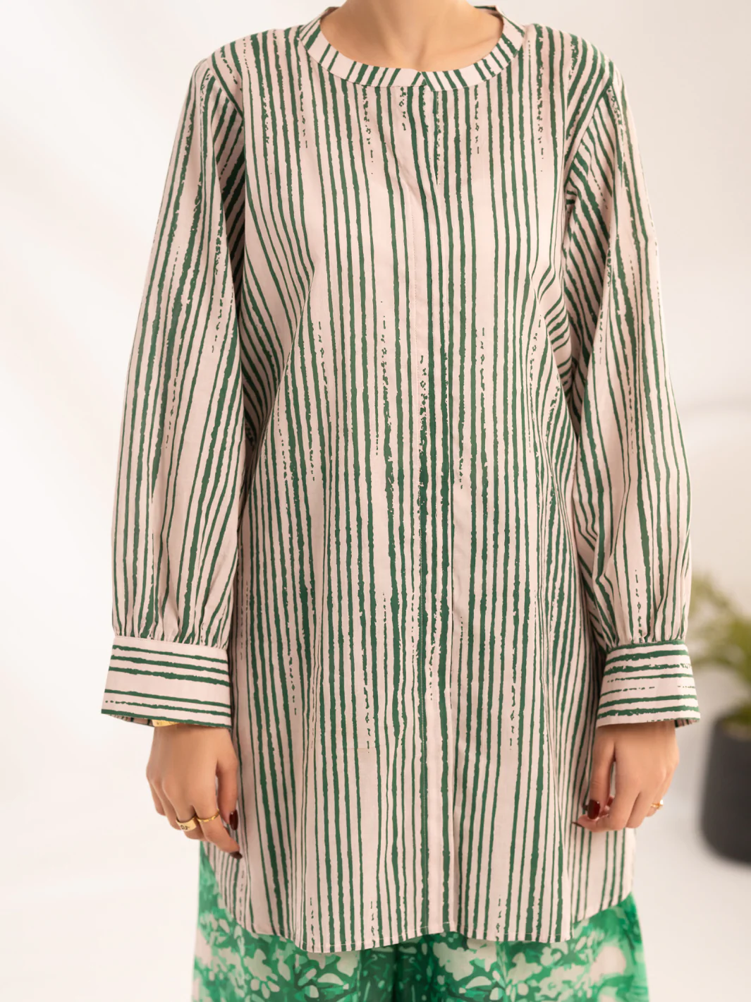 Off White 2Pc Stitched - ALP-LKS-2527 - Image 2
