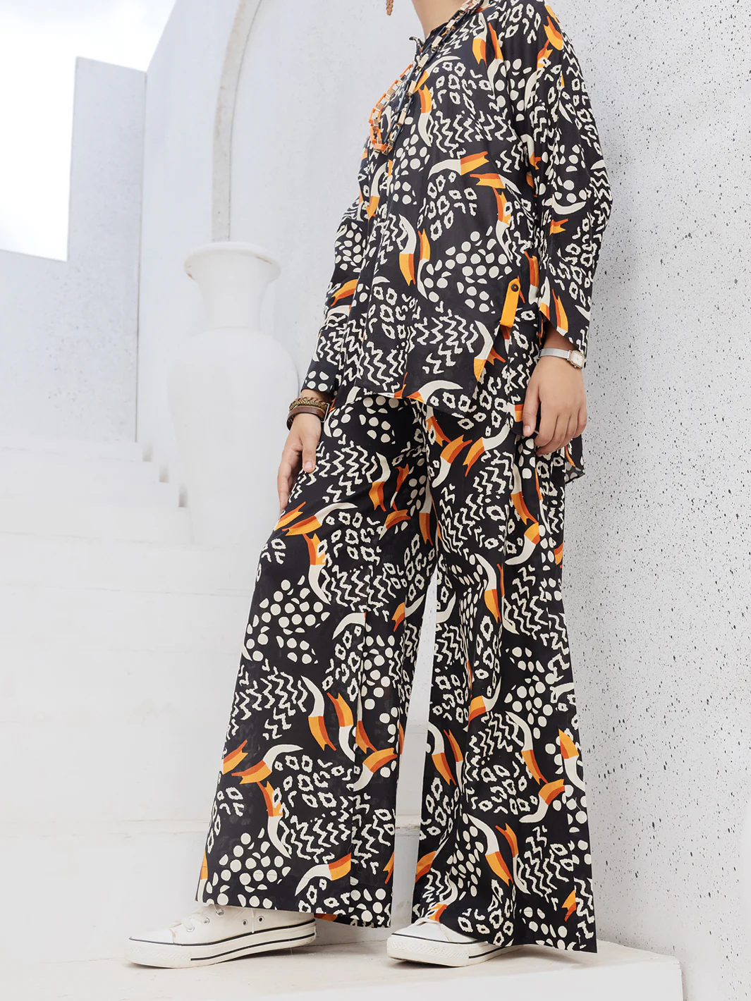 Black Cambric 2 Piece Stitched - ALP-2PS-LKS-1088 - Image 4