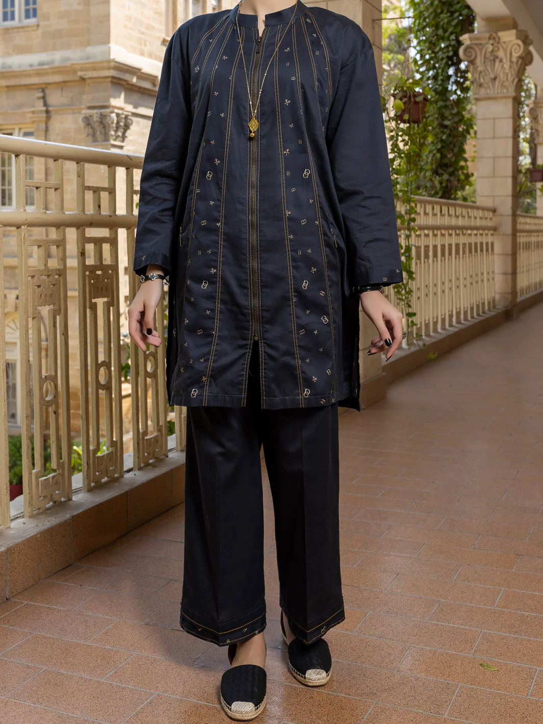 Black 2 Piece Stitched - AWP-2PS-LKS-388 - Image 3