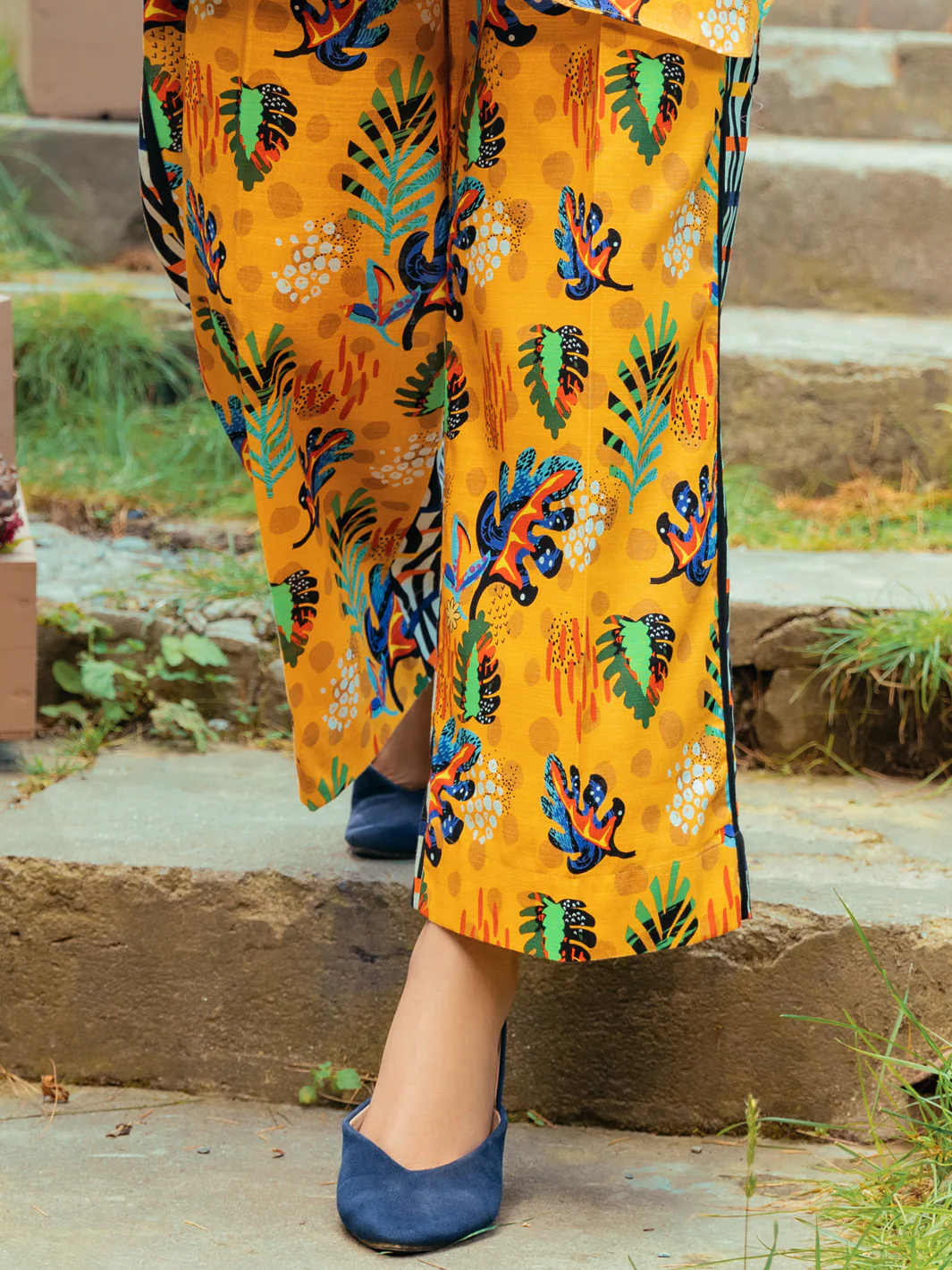 Yellow Khaddar 2 Piece Stitched - AWP-2PS-LKS-605 - Image 6