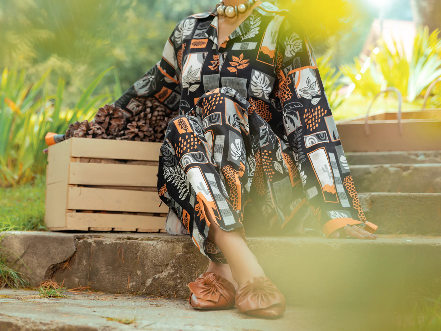 Black Khaddar 2 Piece Stitched - AWP-2PS-LKS-607 - Image 4
