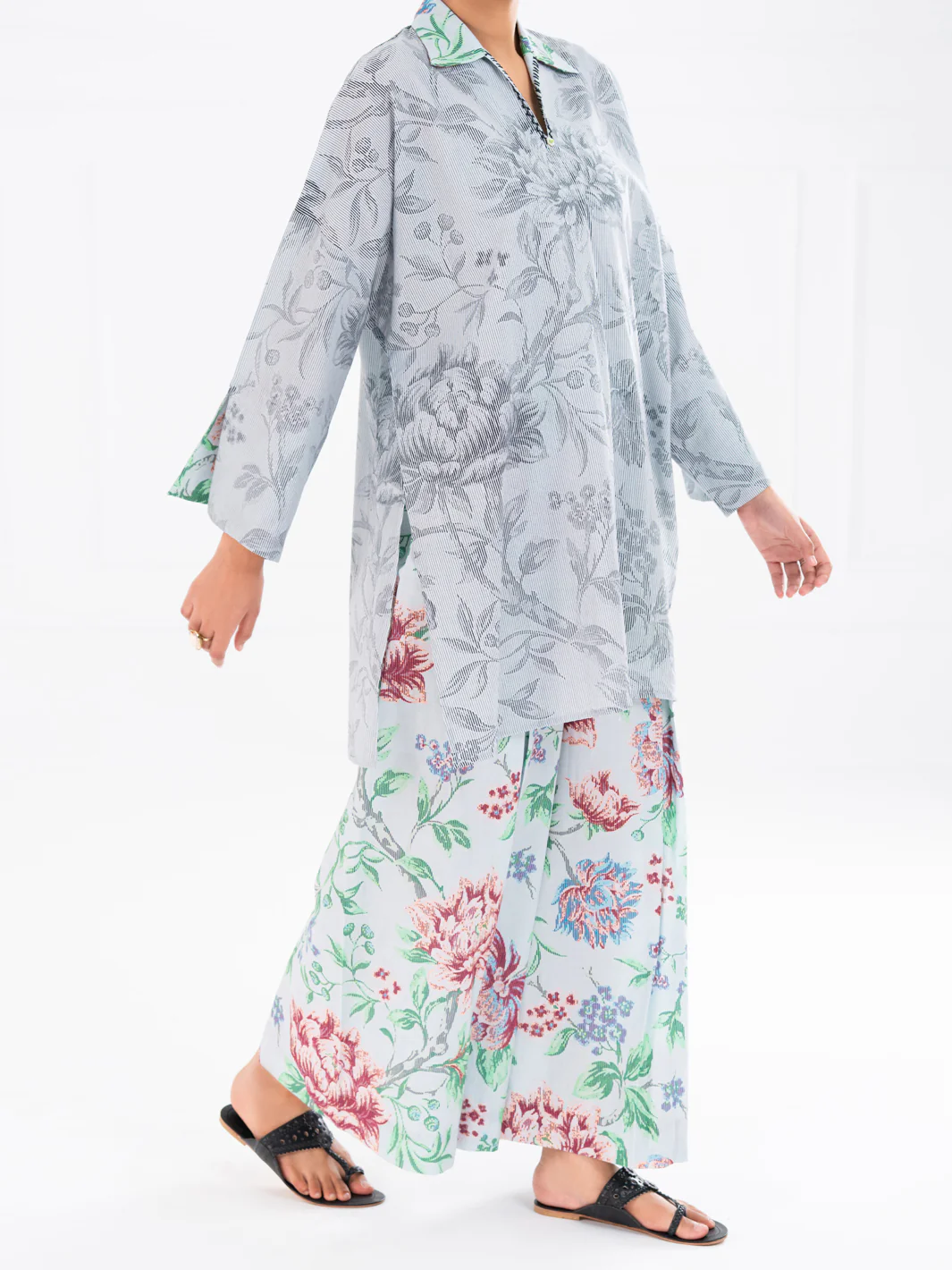Grey Cambric 2Pc Stitched - AWP-2PS-LKS-896 - Image 4