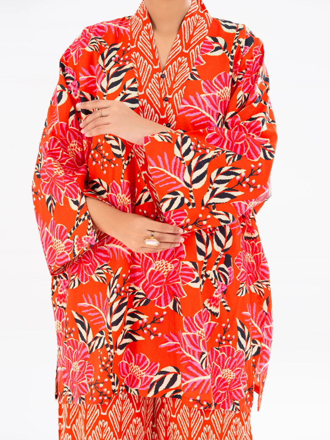 Red Cambric 2Pc Stitched - AWP-2PS-LKS-899 - Image 3