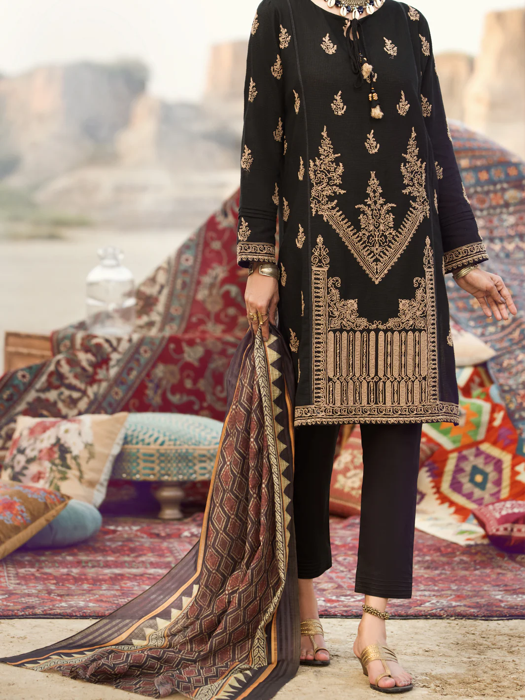 Black Dobby Jacquard 3 Piece Unstitched - AWP-3PS-334 - Image 4