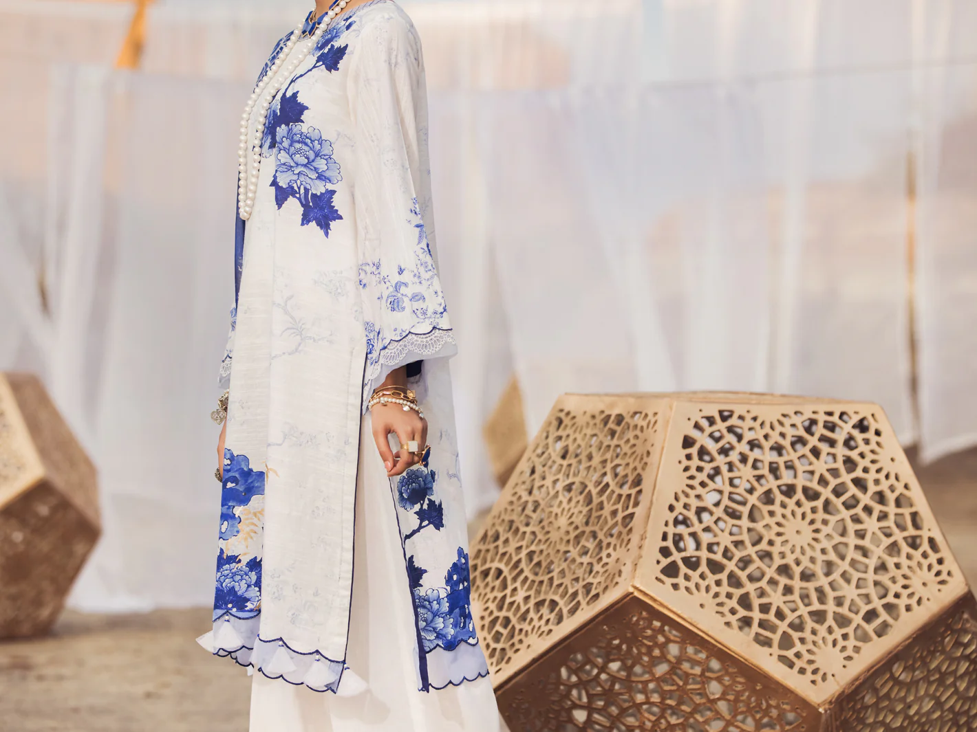 Blue Khaddar 3 Piece Stitched - AWP-3PS-344 - Image 3