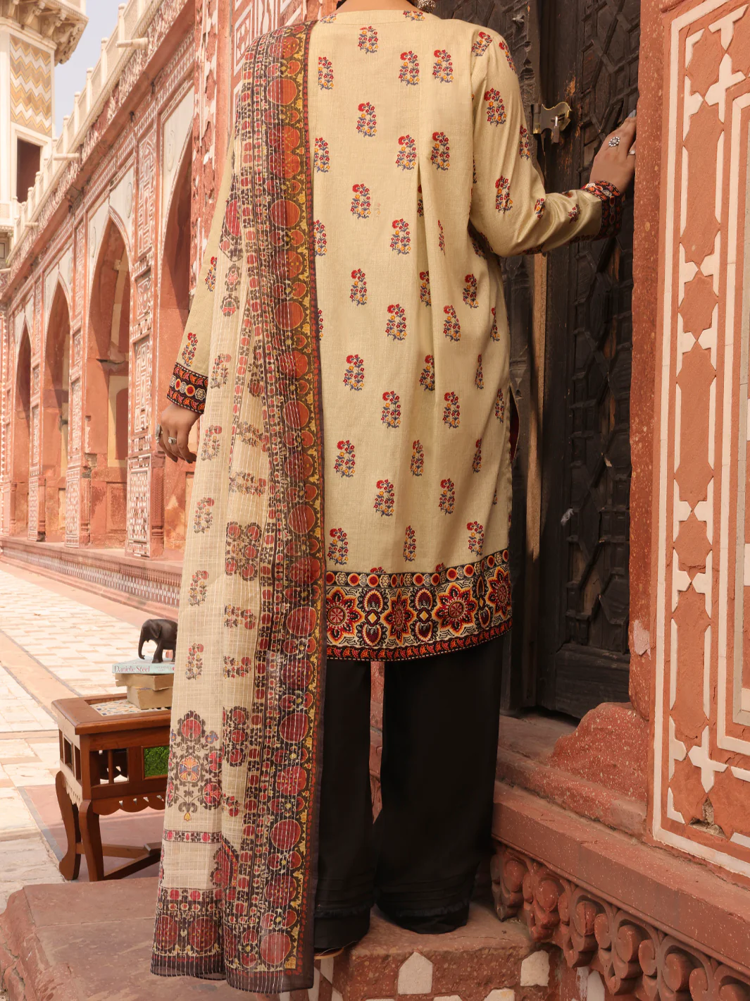 Ivory Cambric Unstitched 3 Piece - AWP-3PS-409 - Image 2