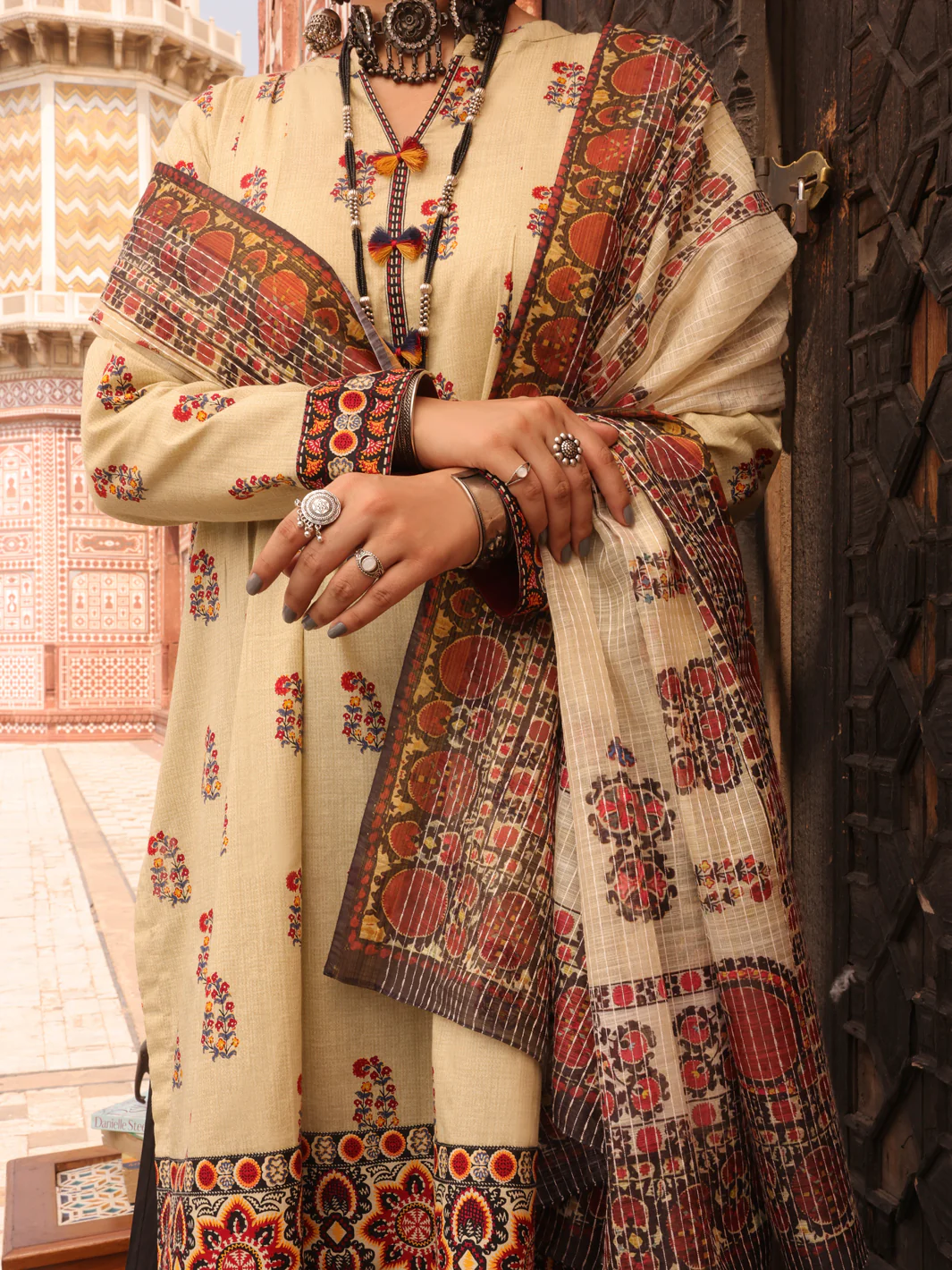 Ivory Cambric Unstitched 3 Piece - AWP-3PS-409 - Image 3