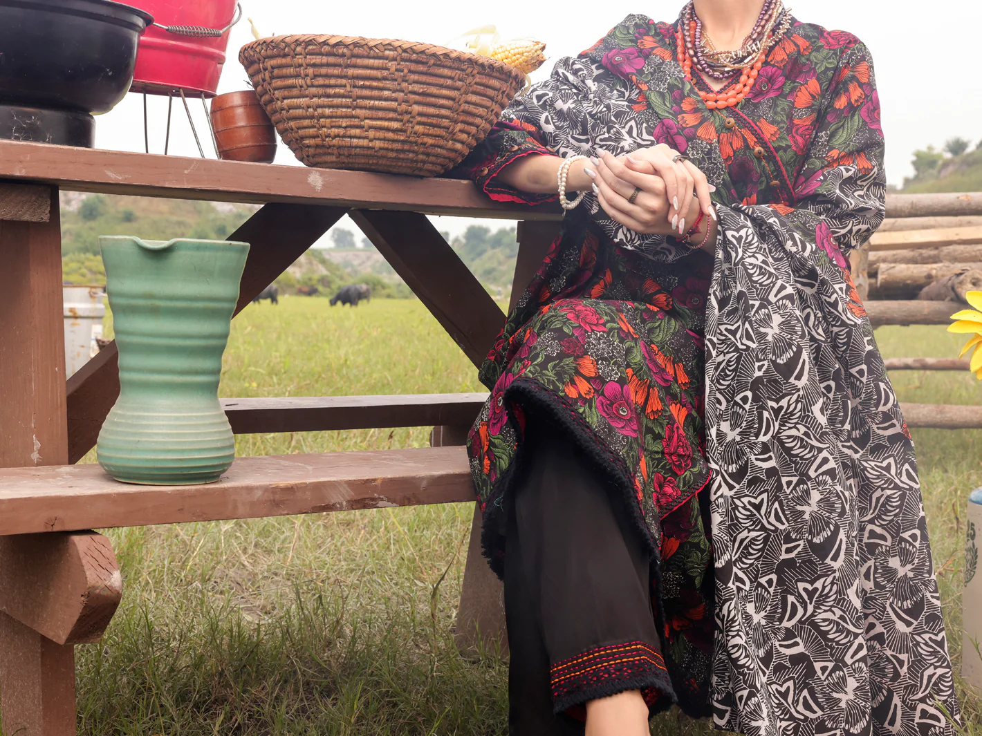 Multicolor Khaddar Unstitched 3 Piece - AWP-3PS-513 - Image 4