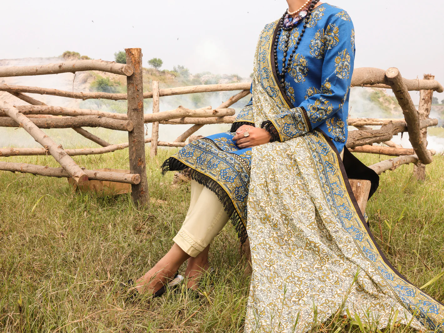 Blue Khaddar Unstitched 3 Piece - AWP-3PS-514 - Image 5