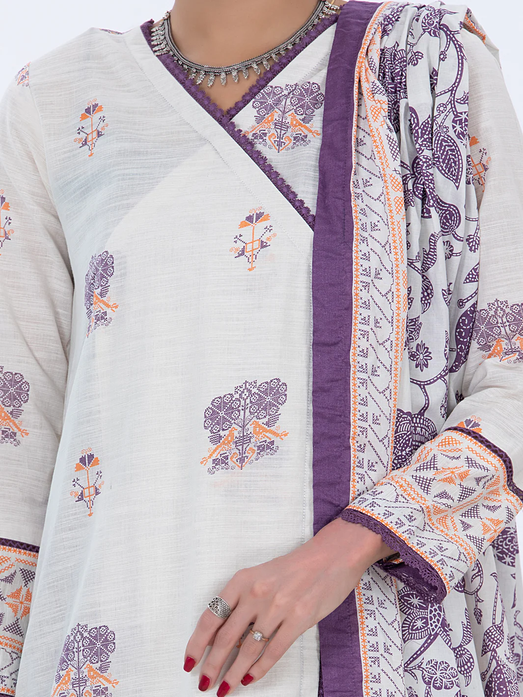 Off White Khaddar Unstitched 3 Piece - AWP-3PS-516 - Image 4