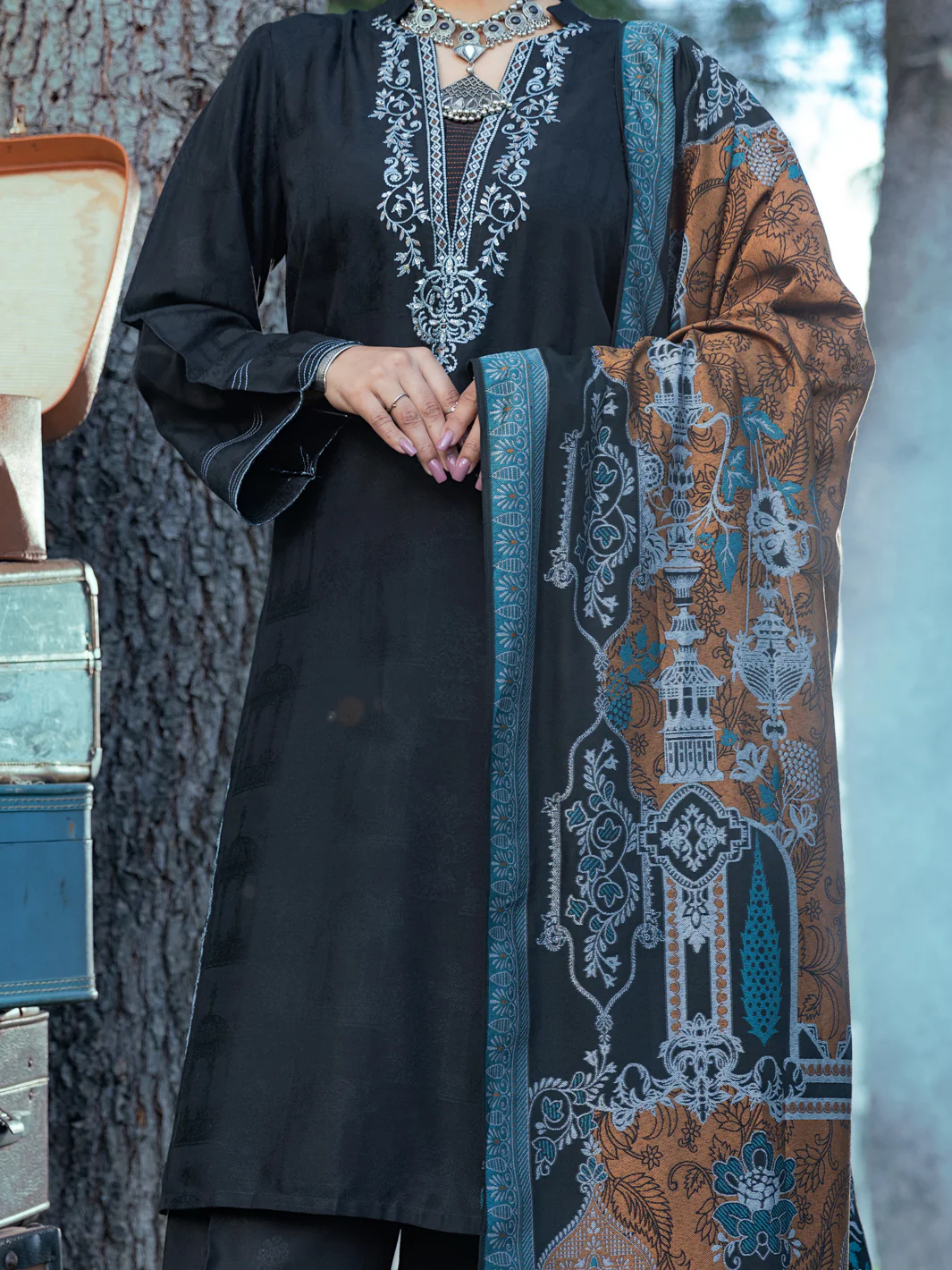 Black Yarn-Dyed Jacquard 3 Piece Stitched - AWP-3PS-537 - Image 3