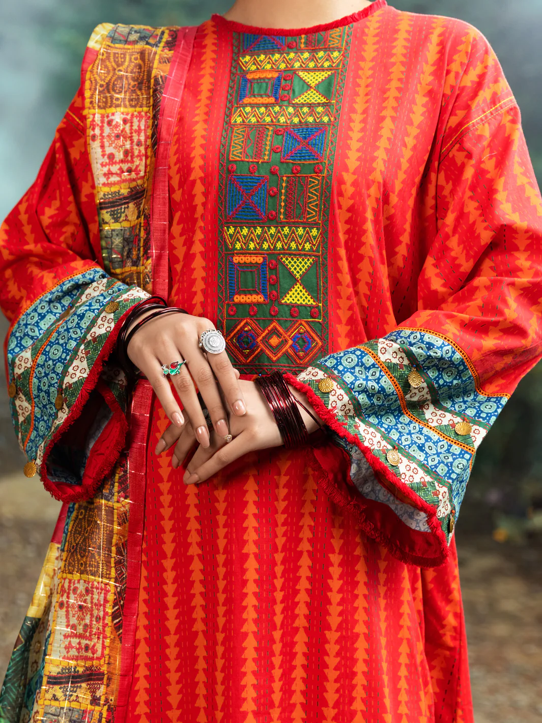 Red Cambric 3 Piece Stitched - AWP-3PS-549 - Image 4
