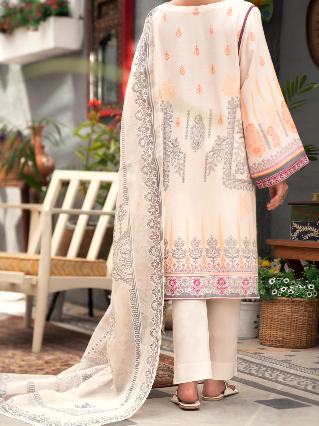 Off White Yarn-Dyed Jacquard 3 Piece Unstitched - AWP-3PS-555 - Image 3