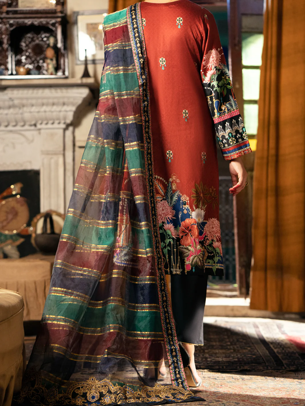 Maroon Cotton Silk 3 Piece Stitched - AWP-3PS-565 - Image 3