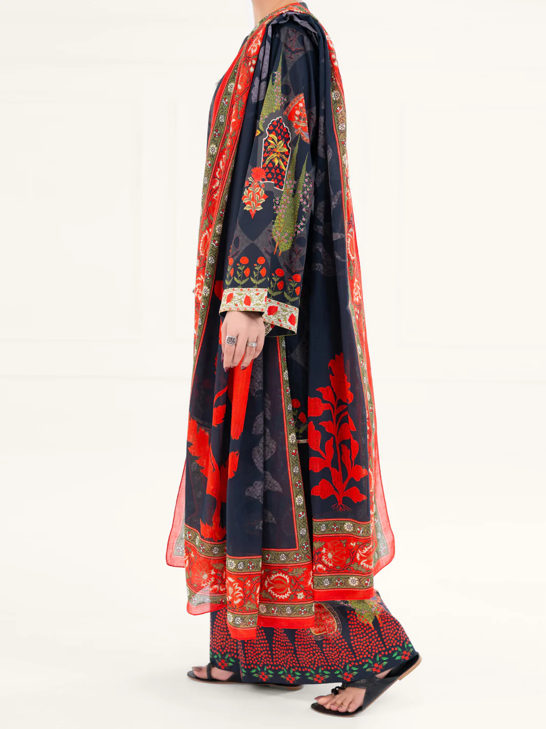 Black Lawn 3Pc Stitched - AWP-3PS-662 - Image 5