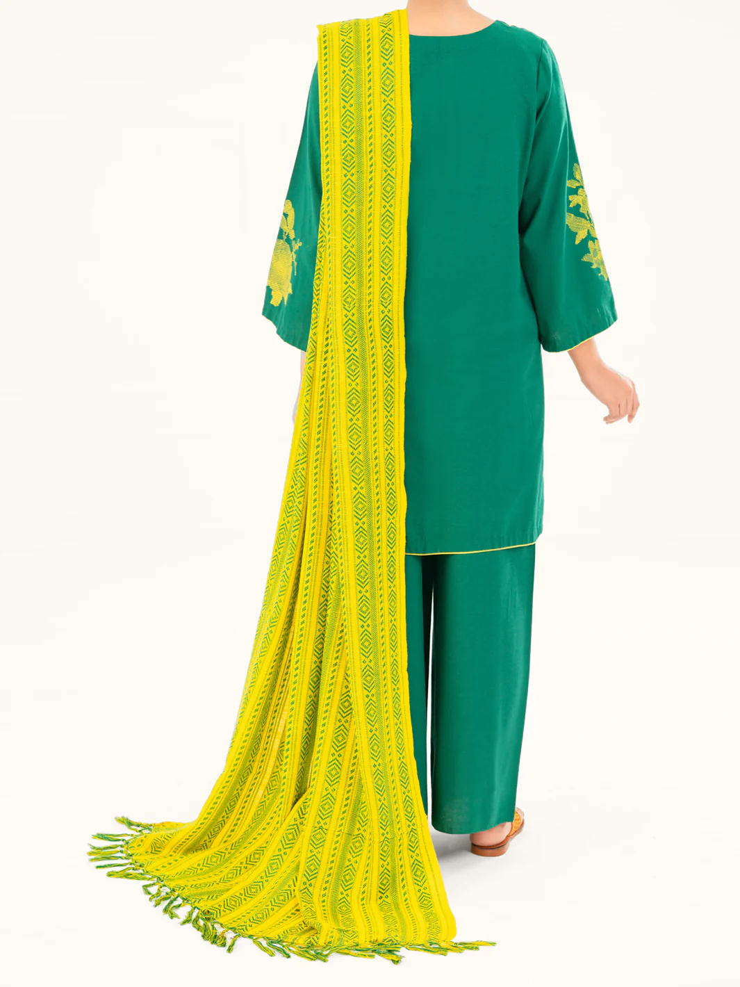 Green Light Khaddar 3Pc Stitched - AWP-3PS-772 - Image 6
