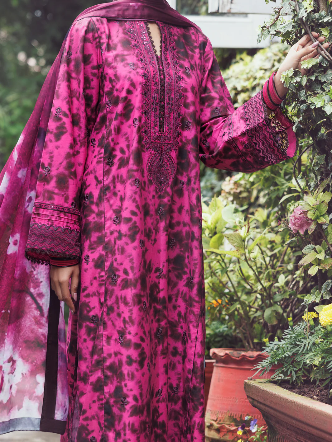 Fuchsia Cambric 3Pc Unstitched - AWP-3PS-875 - Image 3