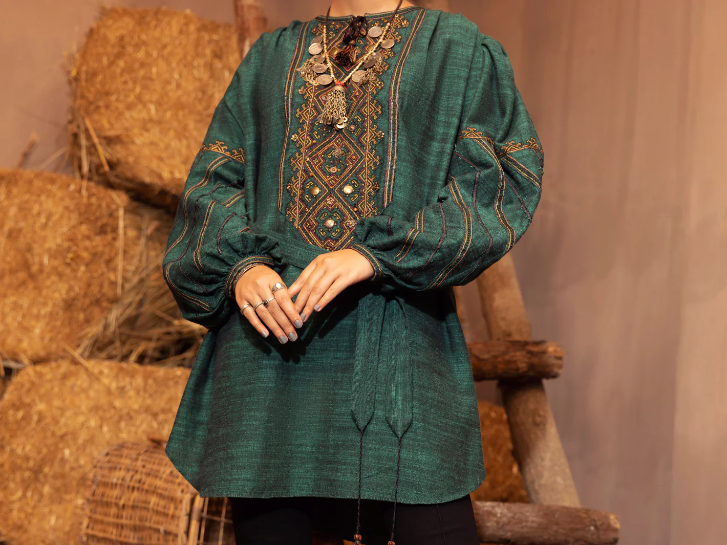 Green Yarn-Dyed Two Tone Tunic - AWP-LK-483 - Image 3
