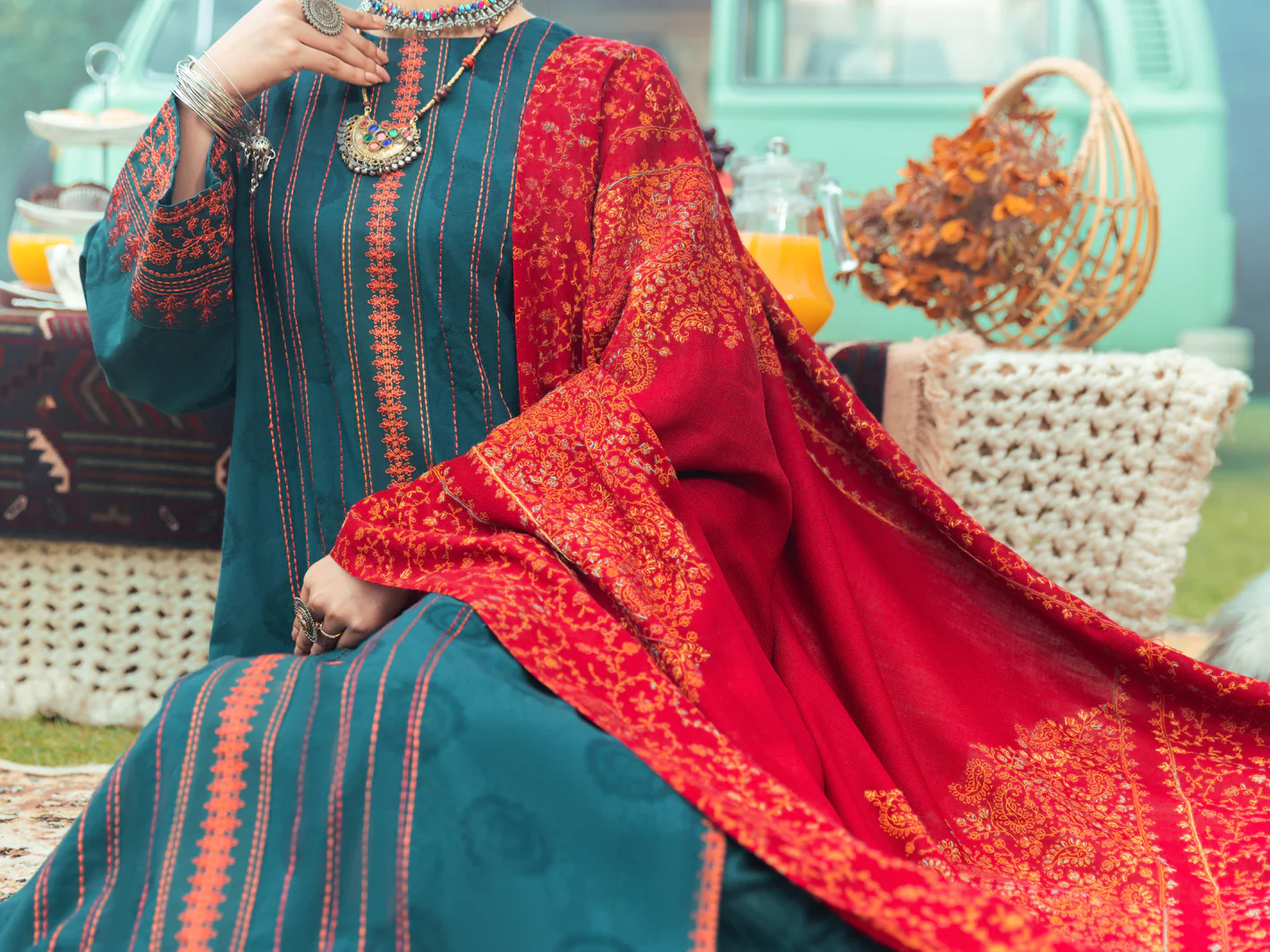 Red Jacquard Shawl - AWP-ST-618 - Image 3