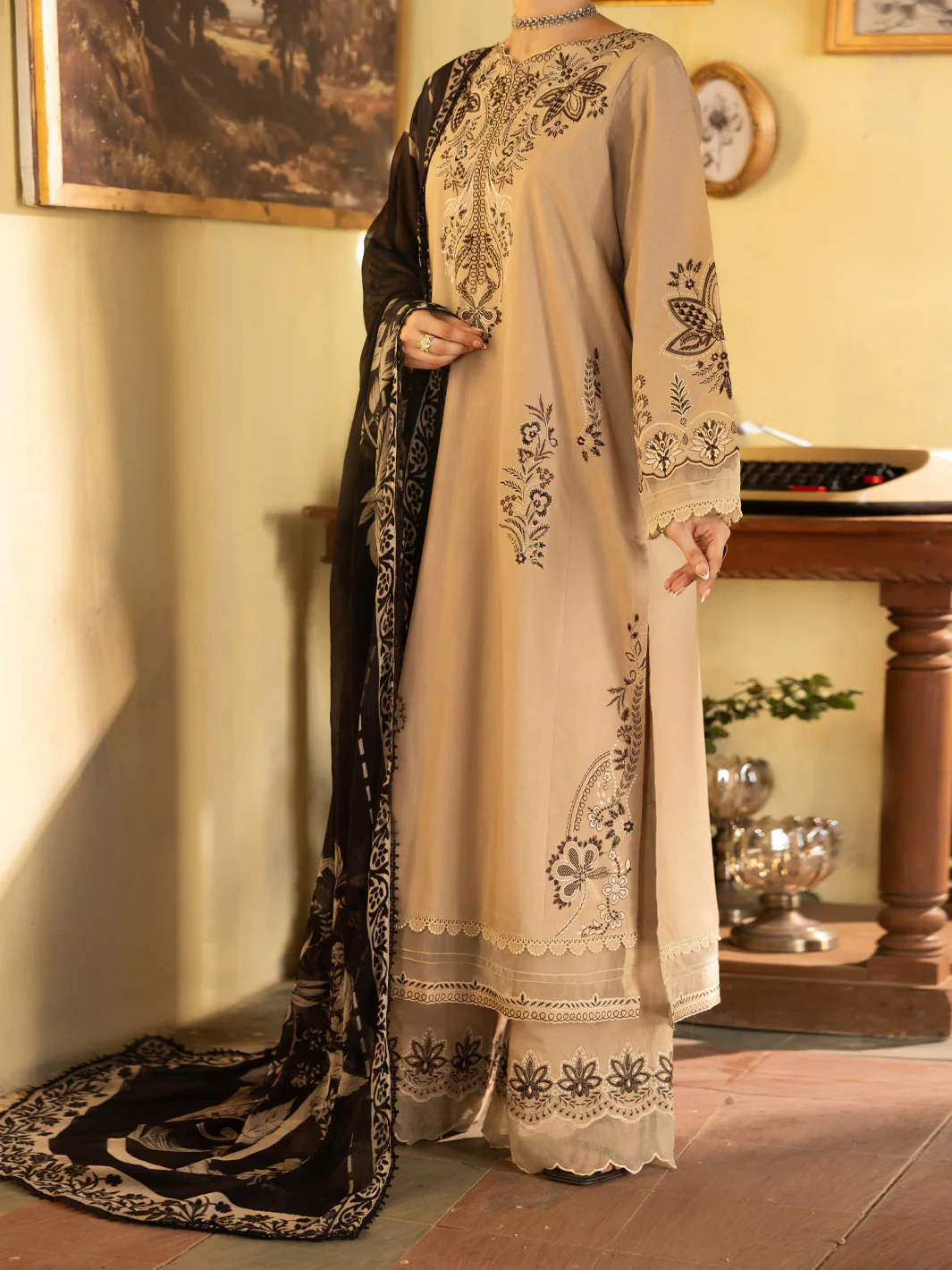 Beige Dyed Lawn Unstitched 3Pc - ALP-3PS-2735 - Image 5