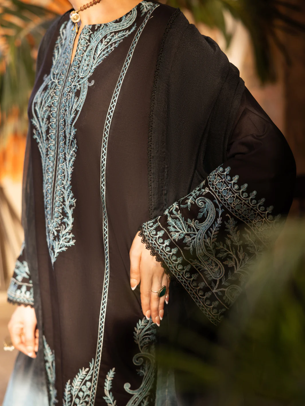 Black Cotton Lawn Unstitched 3 Piece - ALP-3PS-2719 - Image 3