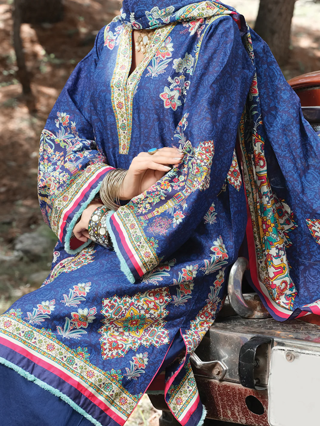 Blue Cambric 3 Piece Stitched - AWP-250 - Image 3