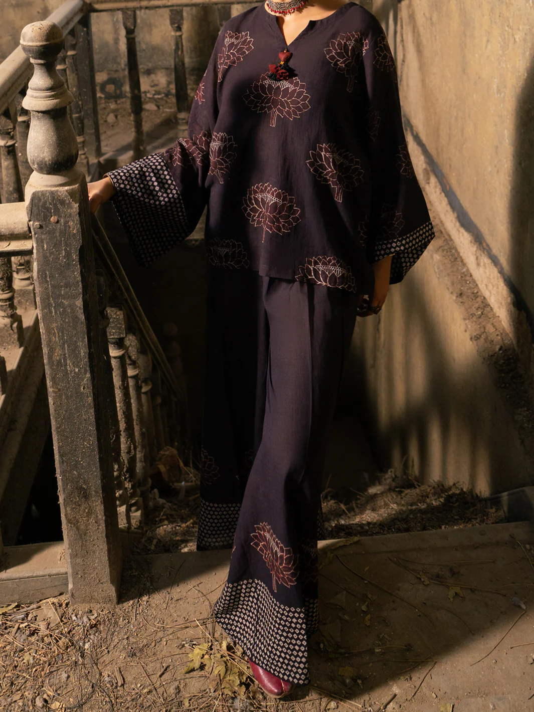Dark Brown Dyed Lawn Comrade Stitched 2PC - ALCR-2PS-LKS-1139 - Image 3