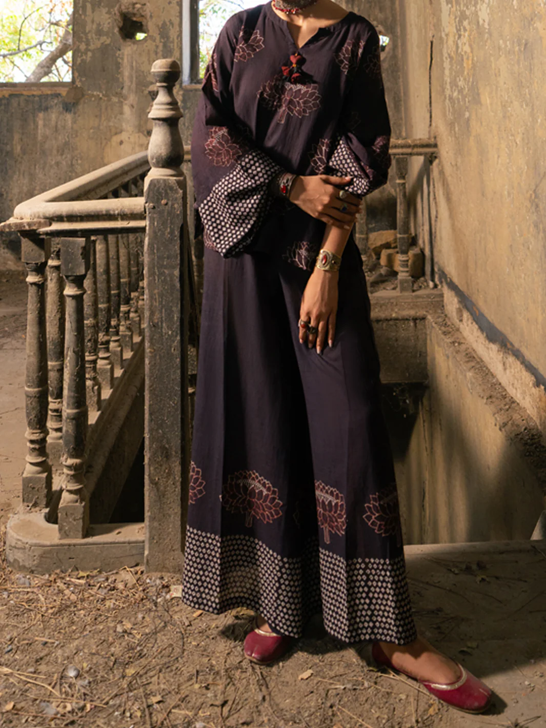 Dark Brown Dyed Lawn Comrade Stitched 2PC - ALCR-2PS-LKS-1139 - Image 4