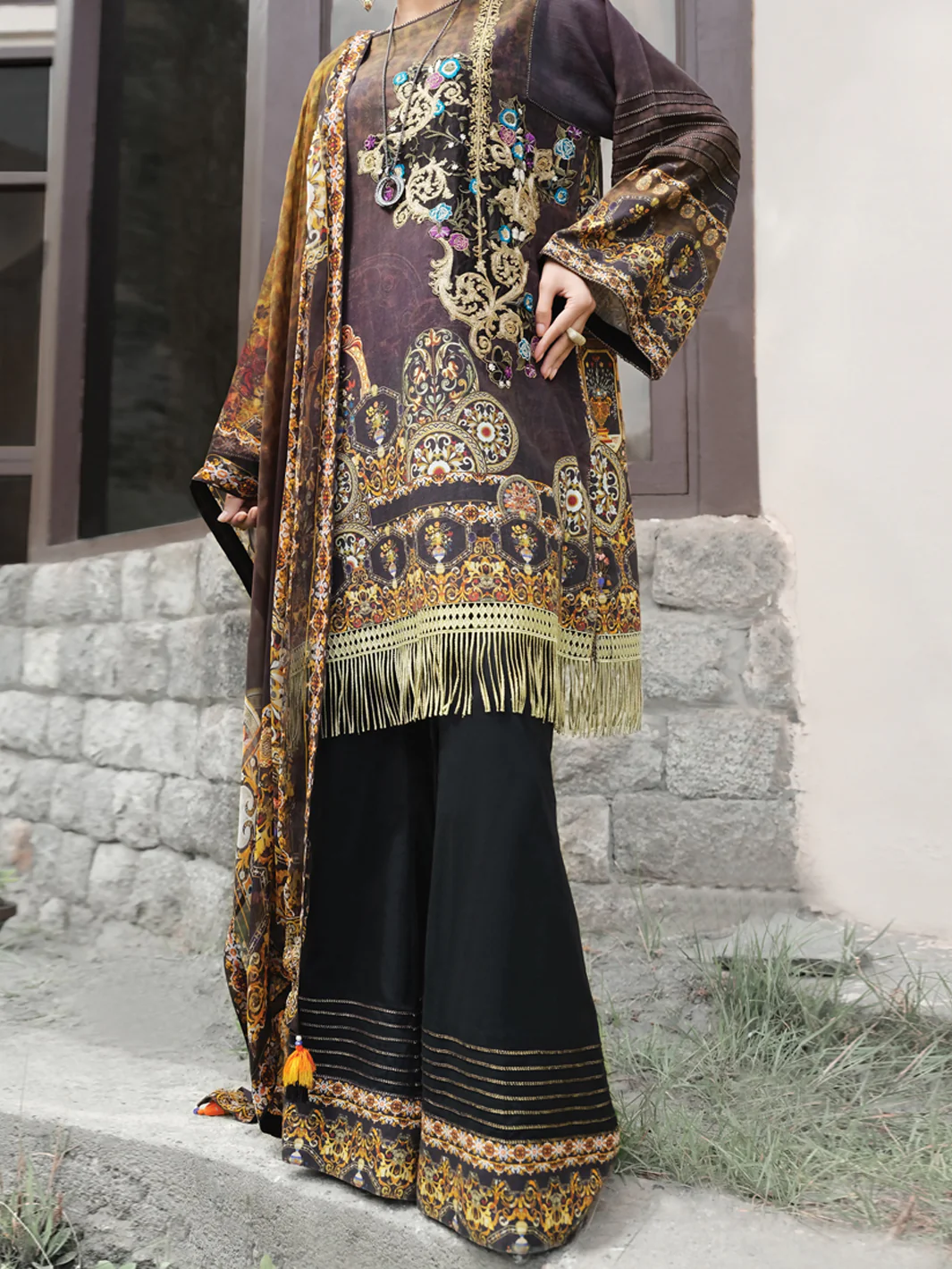 Green Khaddar + Linen 3 Piece Unstitched - AWP-211