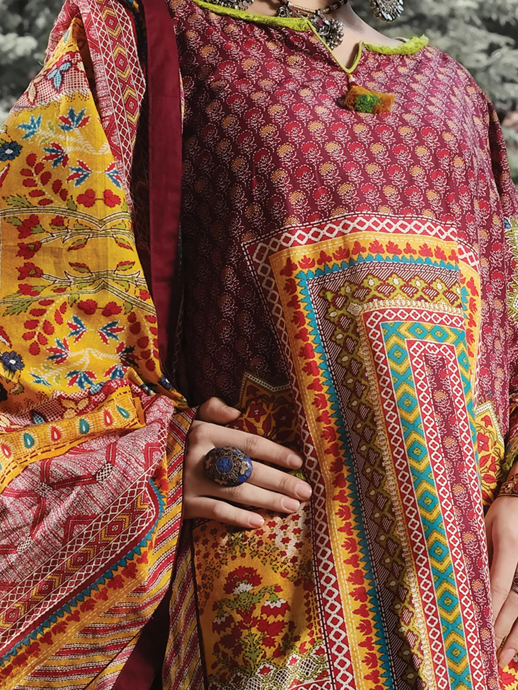 Maroon Cambric 3 Piece Stitched - AWP-253 - Image 2