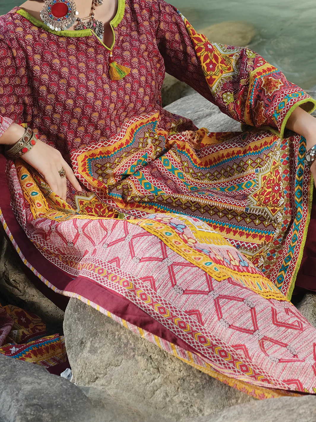 Maroon Cambric 3 Piece Stitched - AWP-253 - Image 3