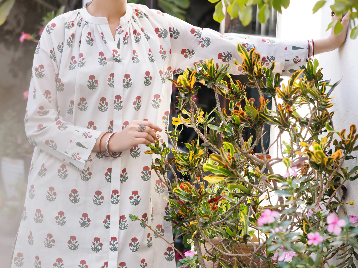 Off White Lawn Co-Ord Set - ALP-2PS-SLKS-2769 - Image 4