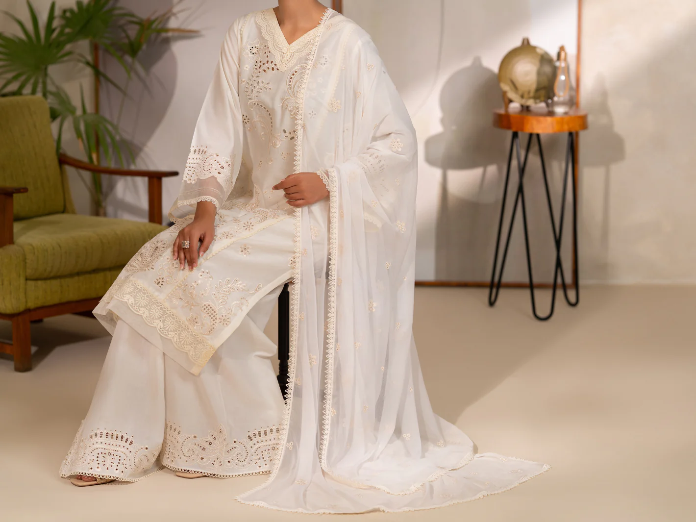 Off White Lawn Unstitched 3Pc - ALP-3PS-2451 - Image 6