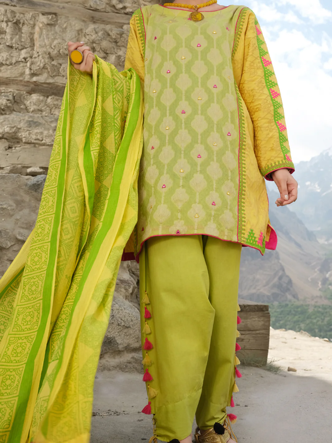 Parrot Green Jacquard 3 Piece Unstitched - AWP-216