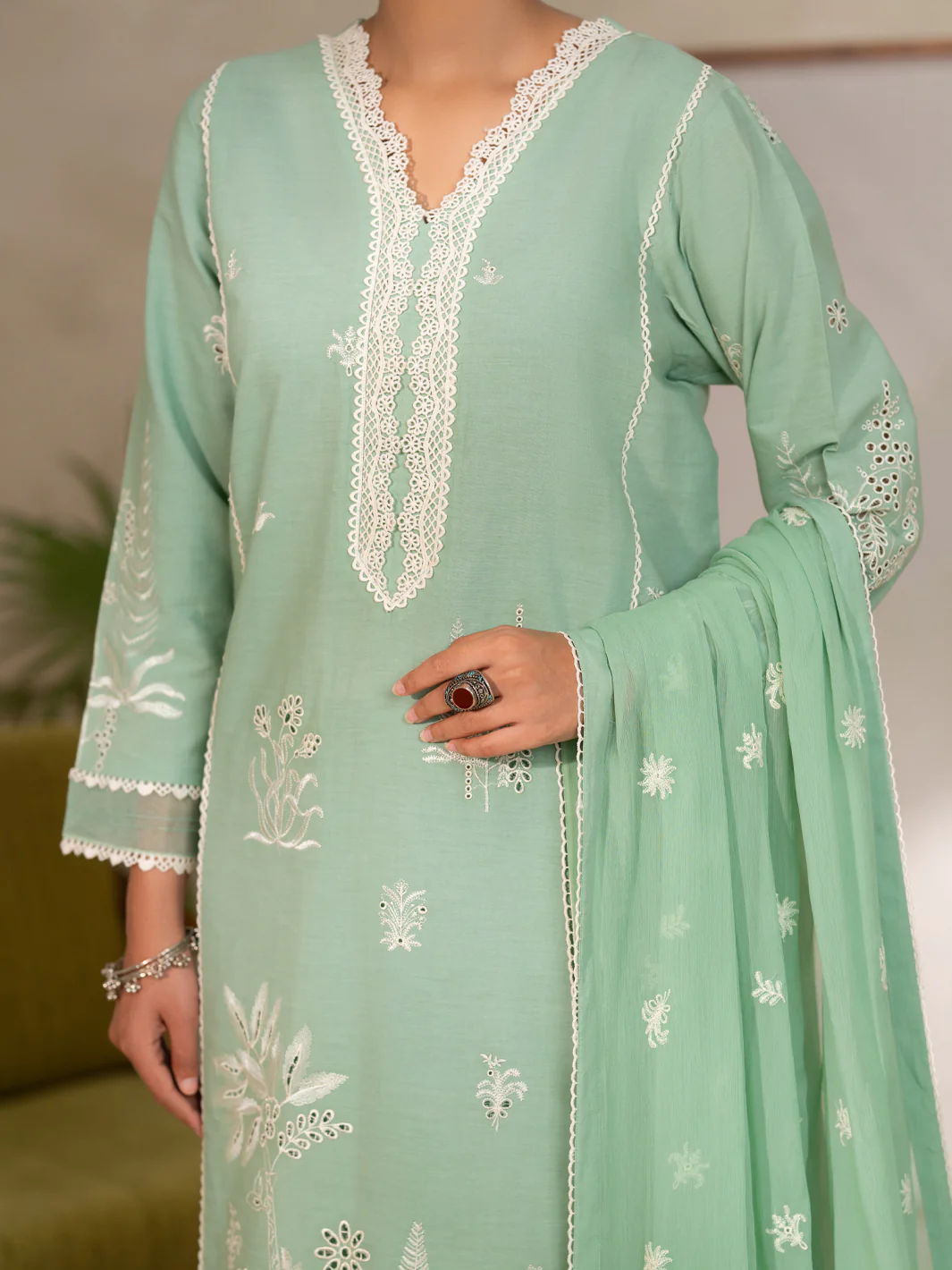 Pistachio Green Lawn Unstitched 3Pc - ALP-3PS-2449 - Image 3